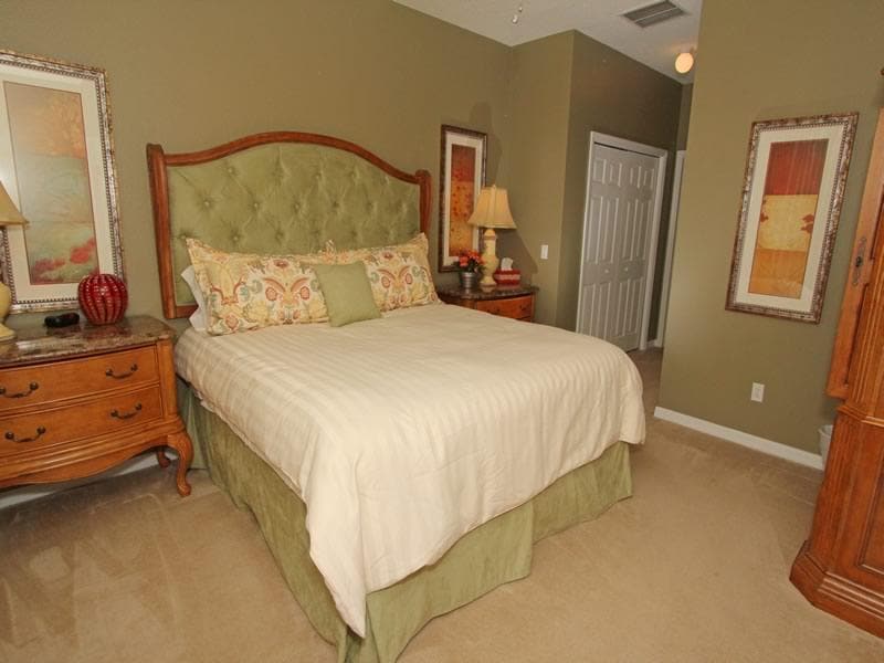 6 Townhouse Master Bedroom