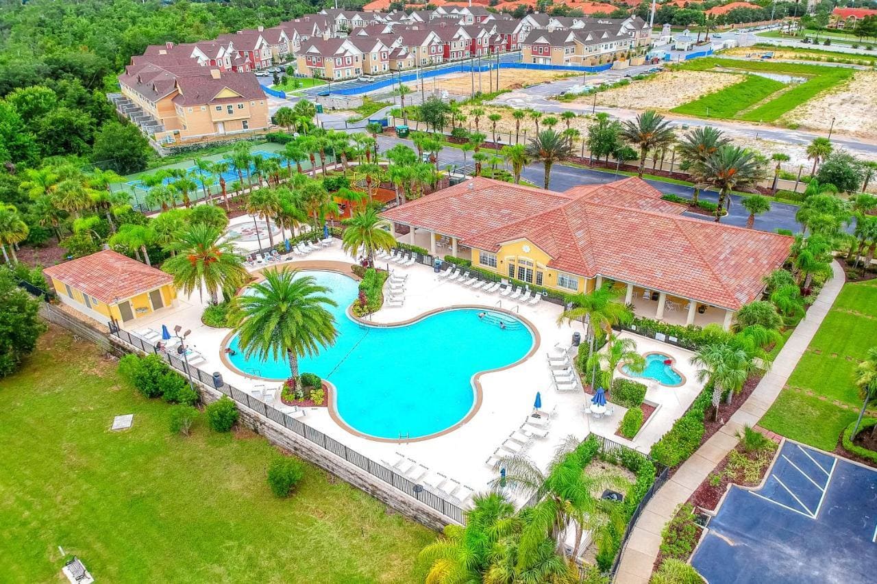 Oakwater Resort Vacation Rental Apartments, Kissimmee, Orlando