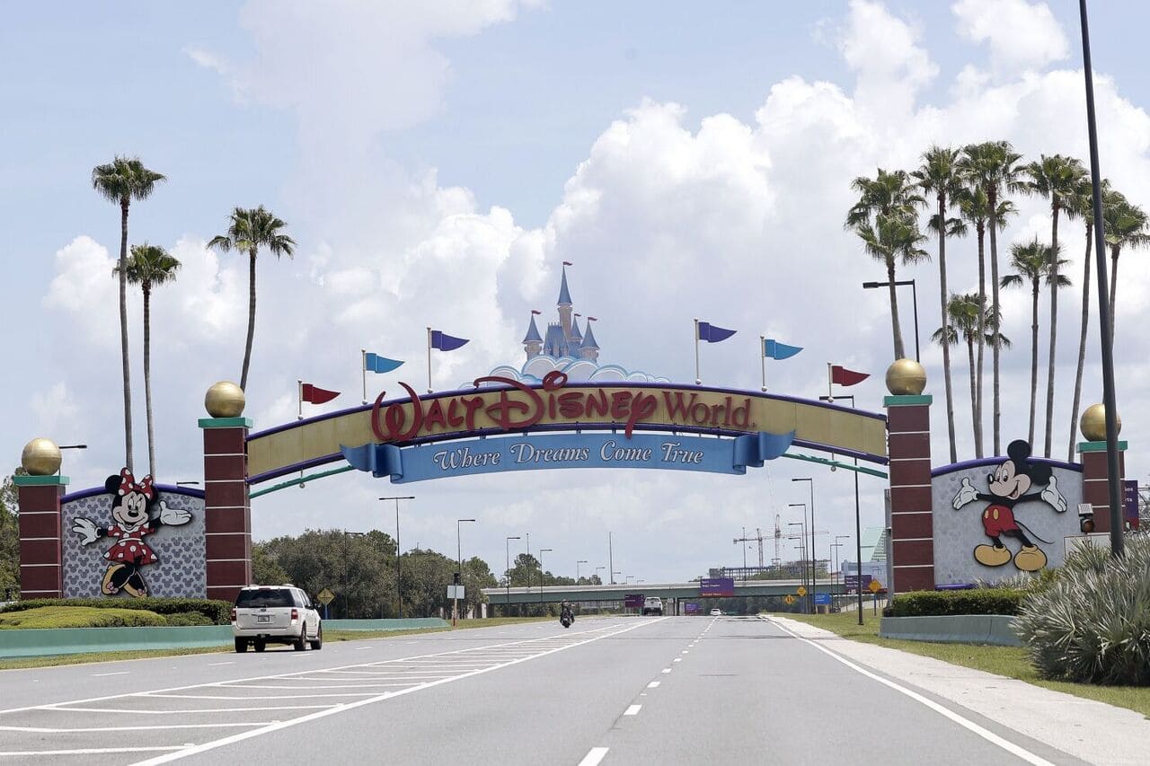 3 Entrance to Disney World Resort Orlando